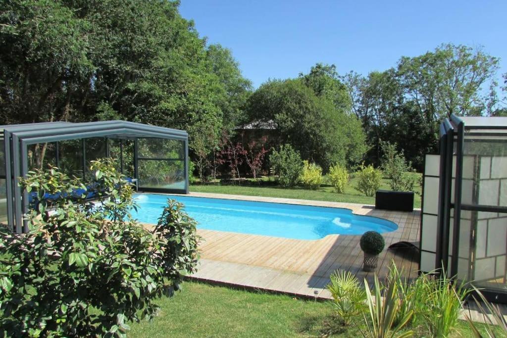 קרוזון Chalet Des Fees - Piscine מראה חיצוני תמונה